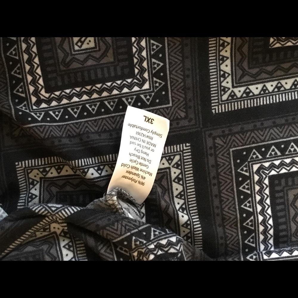 LuLaRoe Randy - Picture 4 of 4